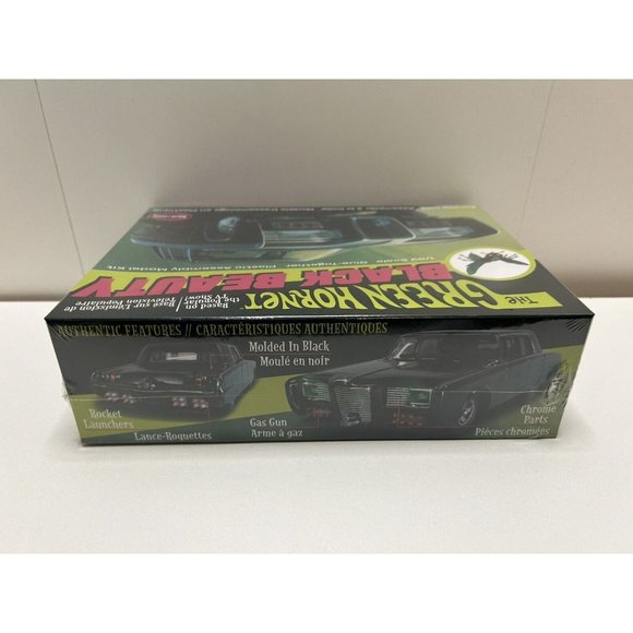 Green Hornet Black Beauty Plastic Assembly Glue-Together 1/32 Scale Model Kit - Picture 4 of 6